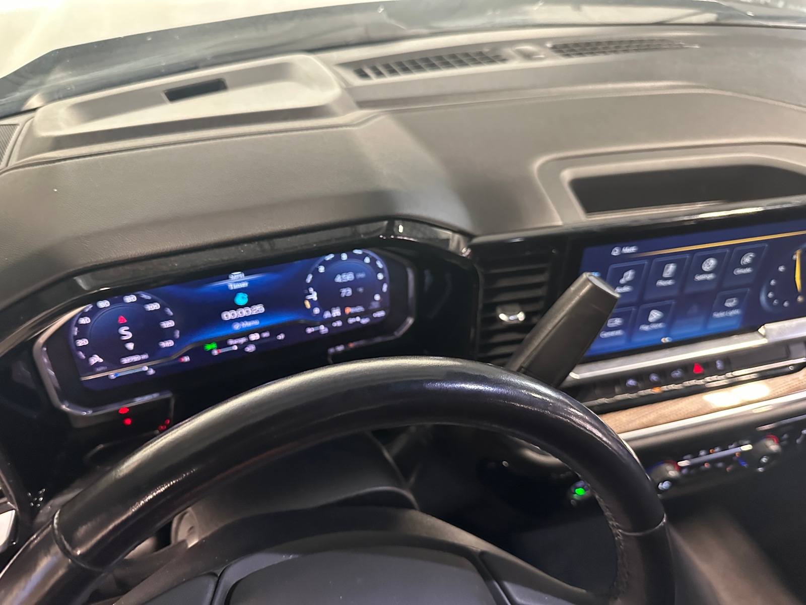 Thumbnail: 2022 Chevrolet Silverado 1500 - 3