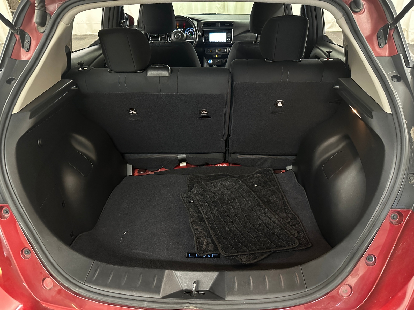 Thumbnail: 2018 Nissan Leaf - 7