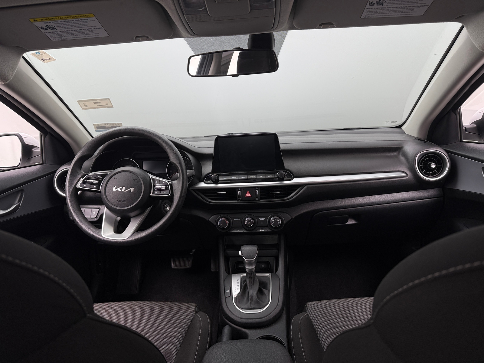 Thumbnail: 2024 Kia Forte - 3