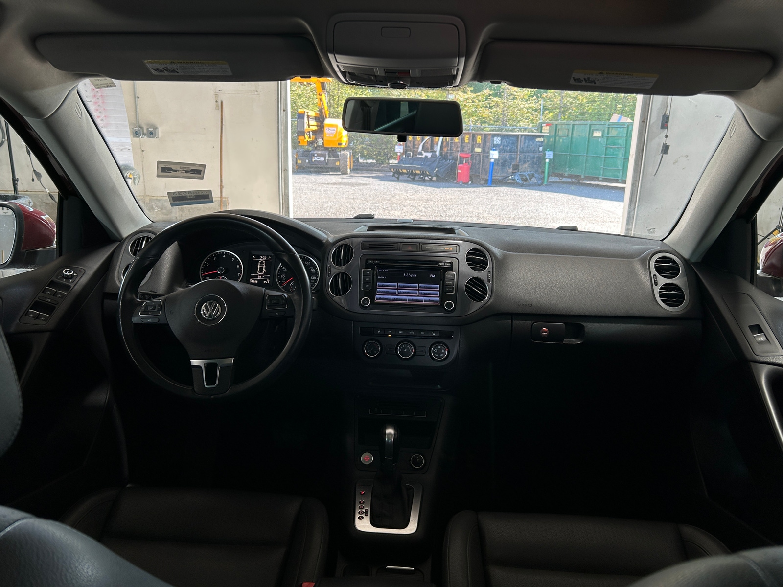 Thumbnail: 2015 Volkswagen Tiguan - 3