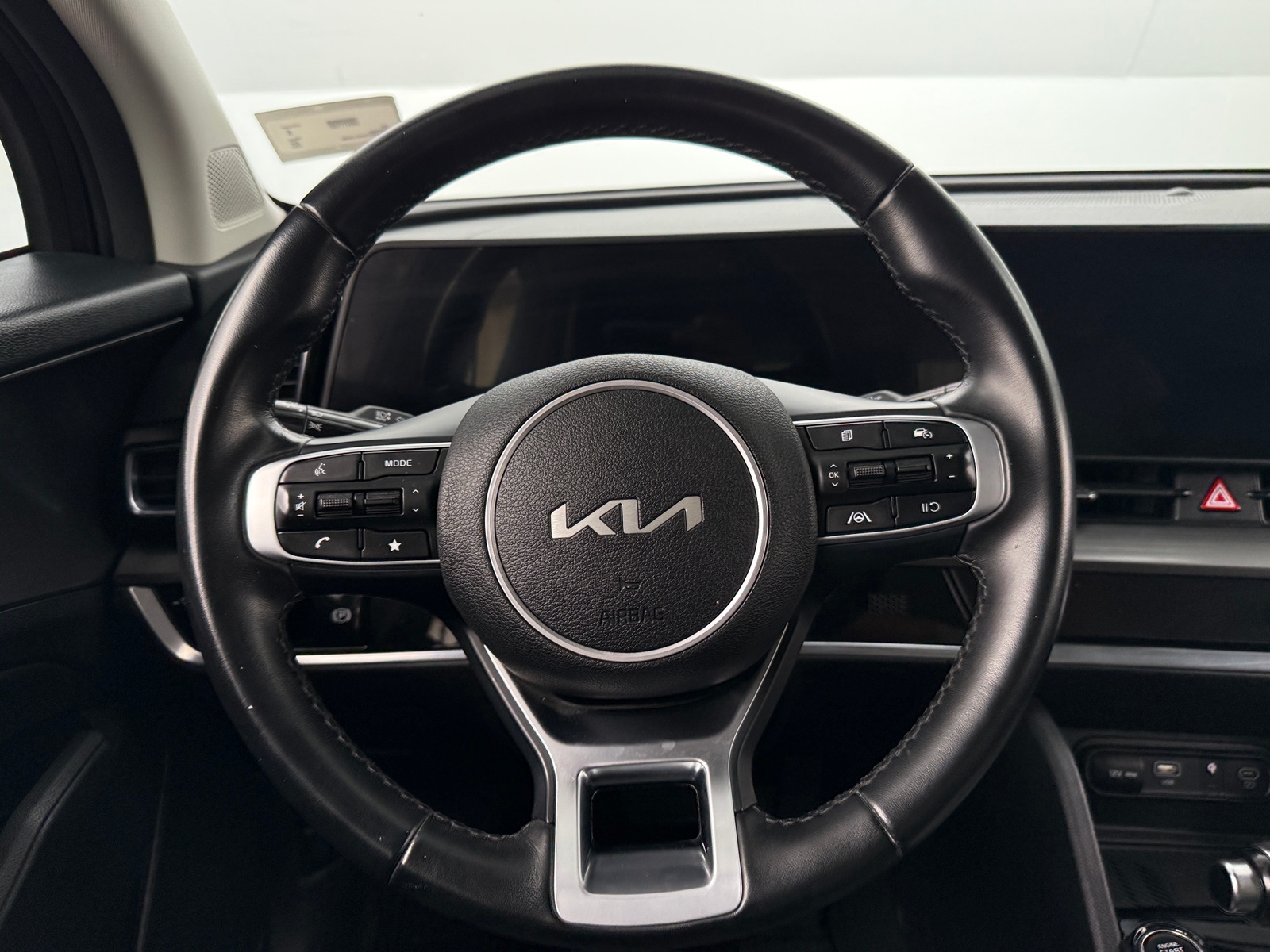 Thumbnail: 2023 Kia Sportage - 4