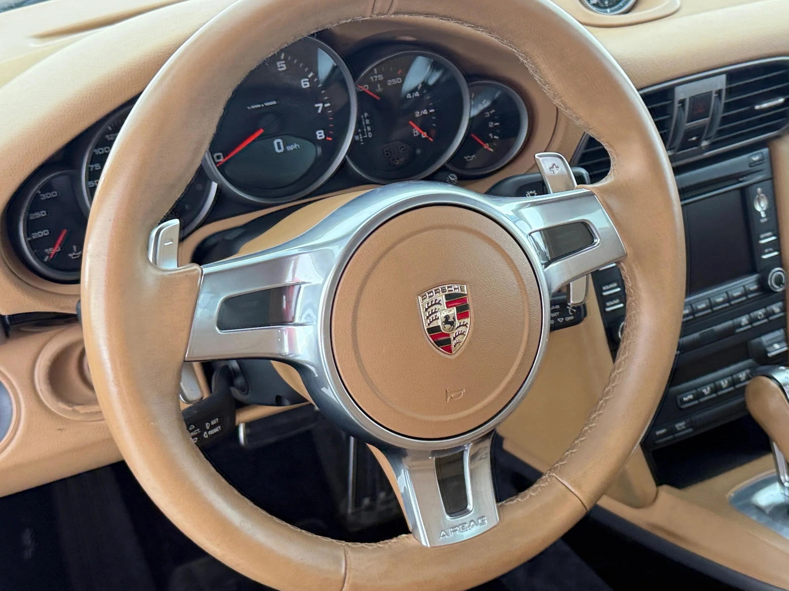 Thumbnail: 2010 Porsche 911 - 3