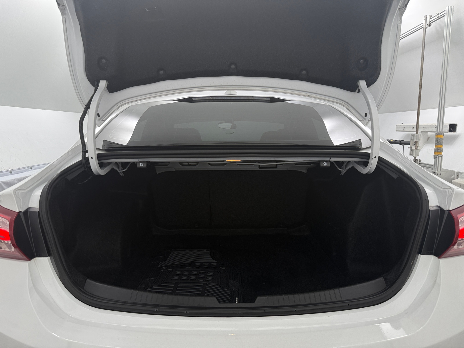 Thumbnail: 2022 Chevrolet Malibu - 7