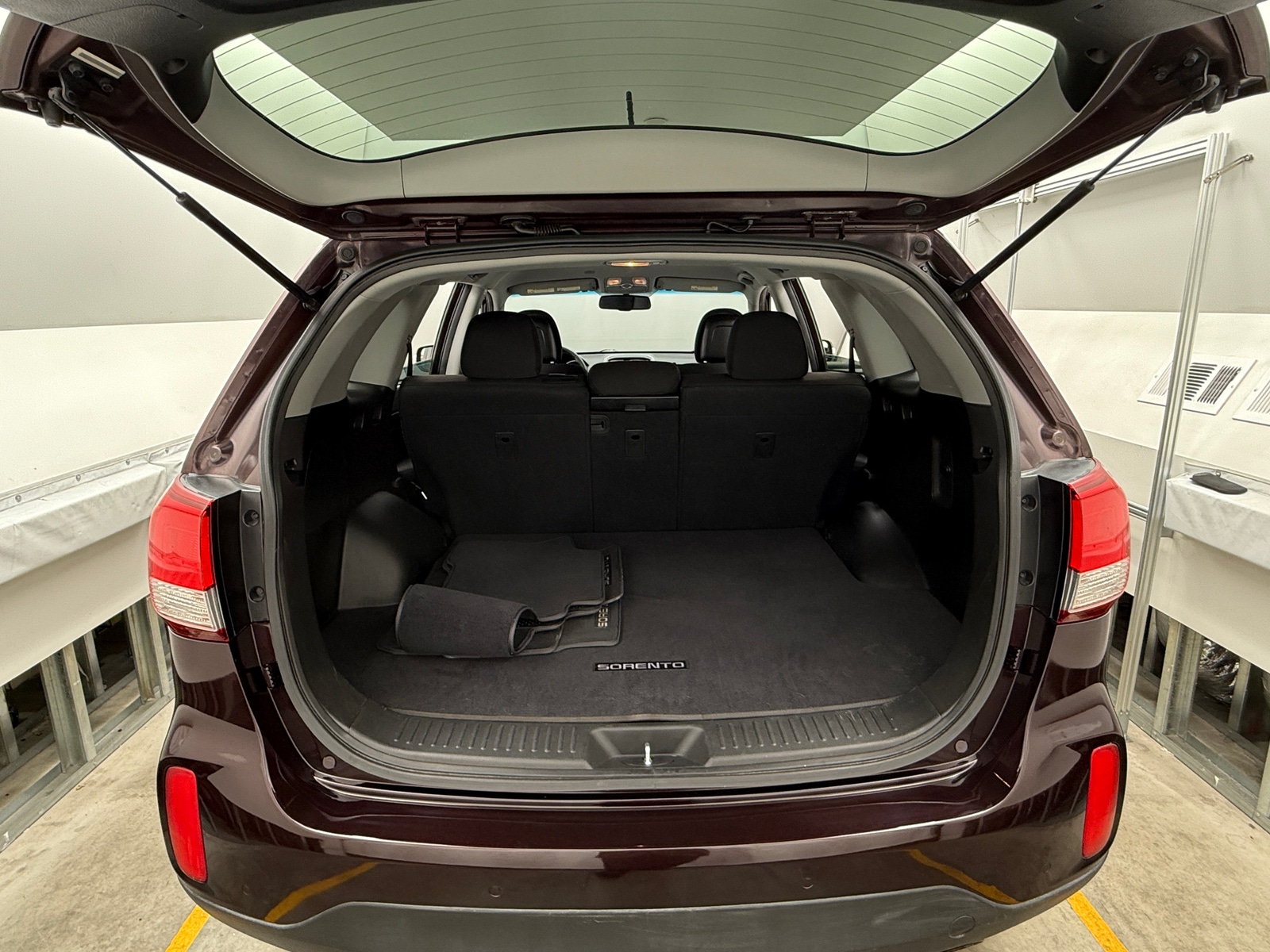 Thumbnail: 2015 Kia Sorento - 7