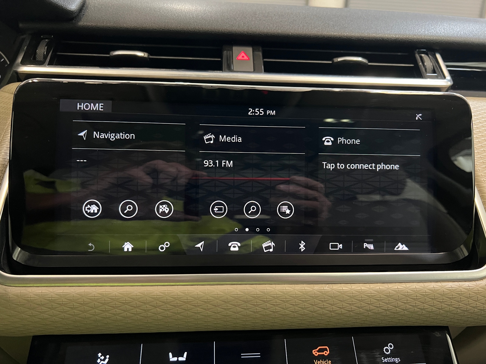 Thumbnail: 2018 Land Rover Range Rover Velar - 3