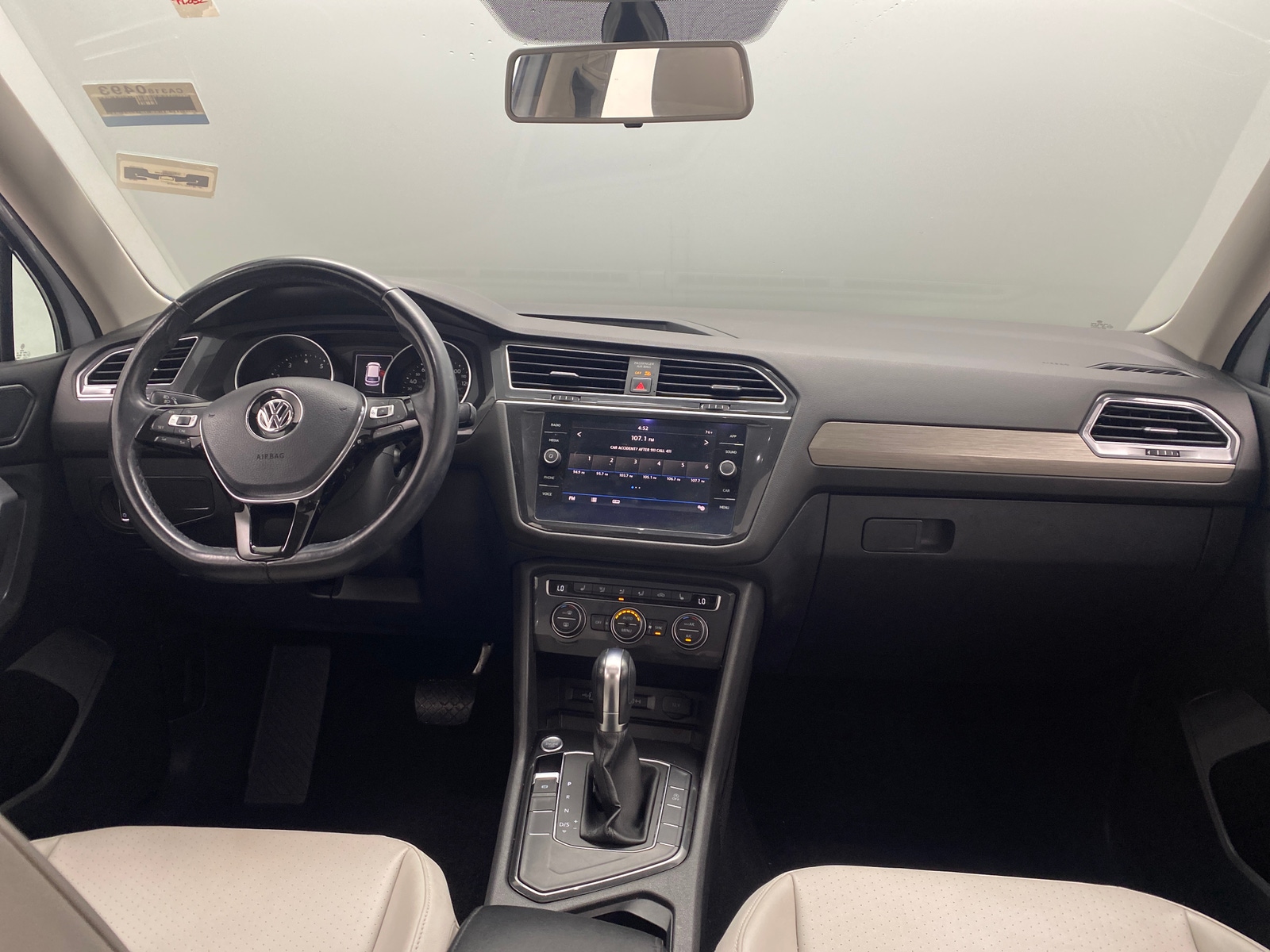 Thumbnail: 2018 Volkswagen Tiguan - 2