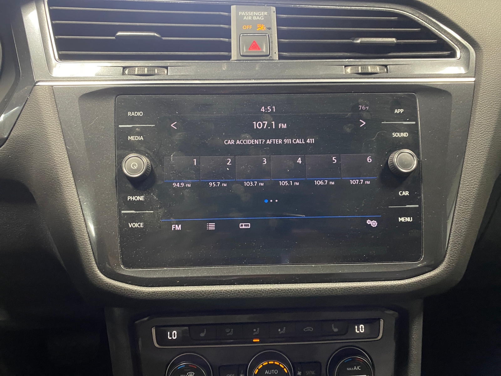 Thumbnail: 2018 Volkswagen Tiguan - 3