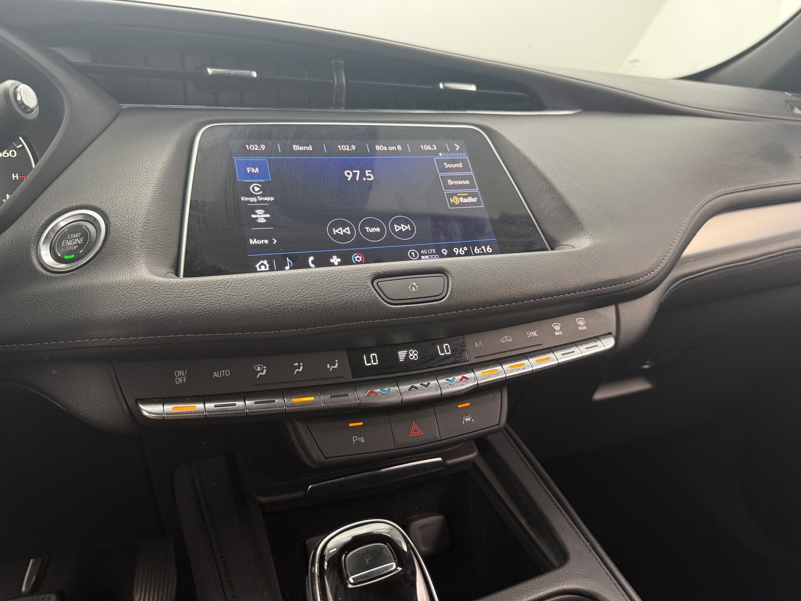 Thumbnail: 2023 Cadillac XT4 - 3
