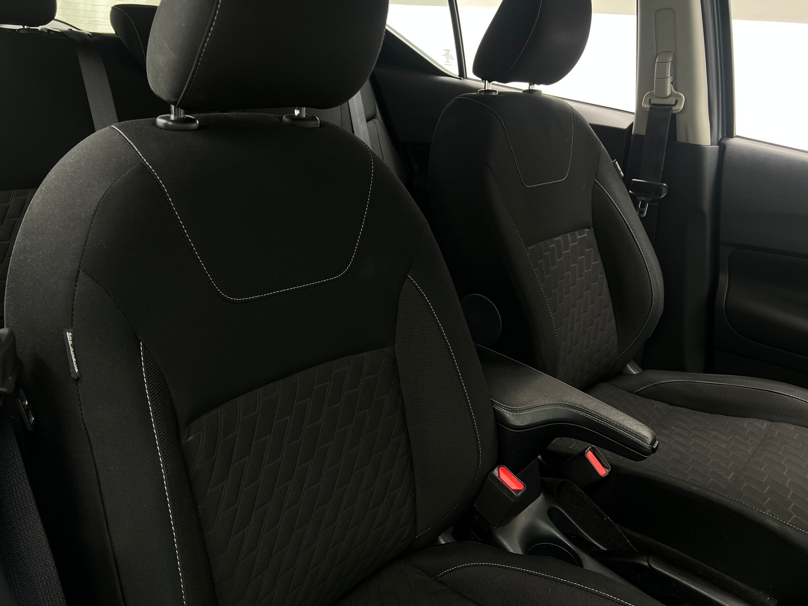 Thumbnail: 2021 Nissan Kicks - 2
