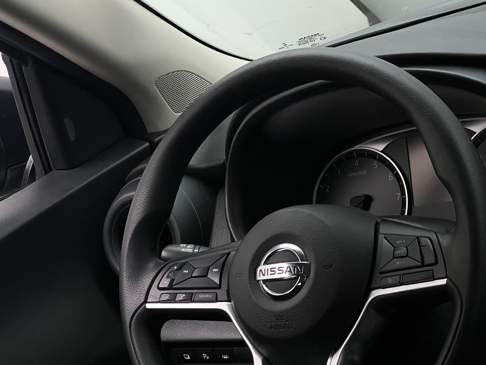 Thumbnail: 2021 Nissan Kicks - 5