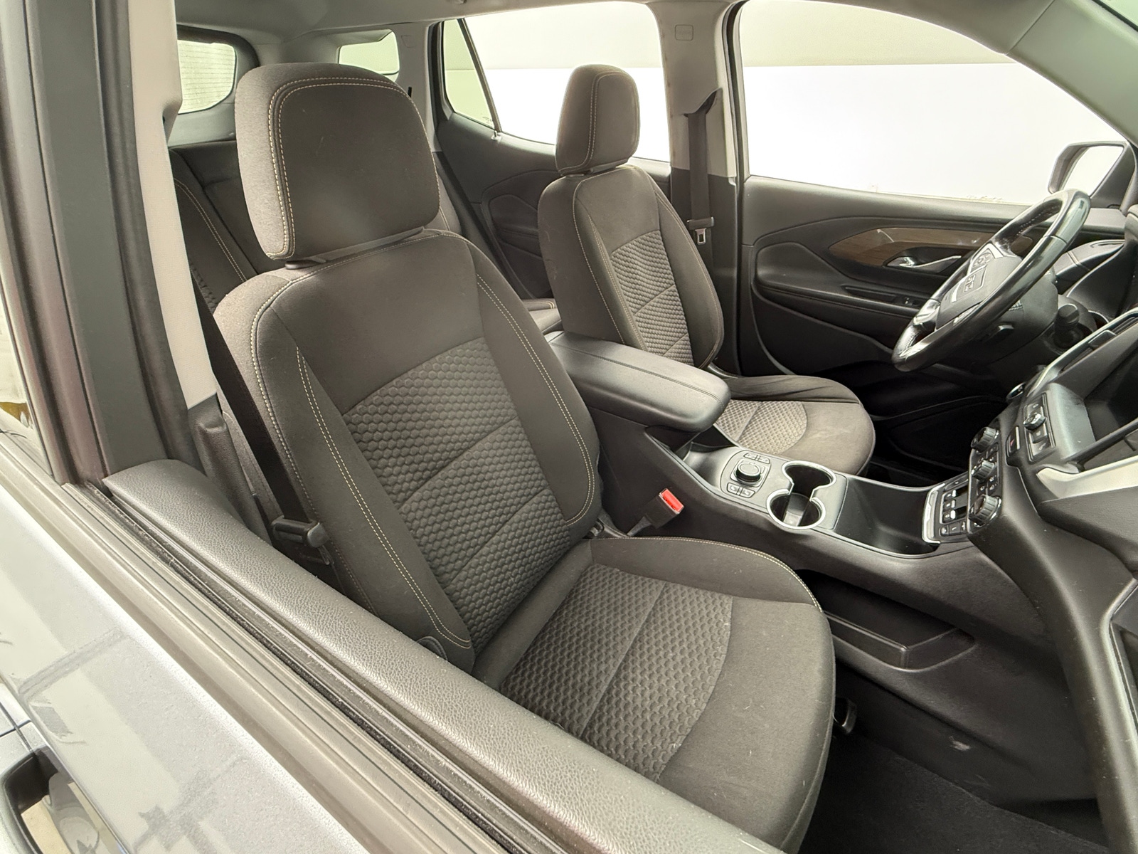 Thumbnail: 2020 GMC Terrain - 2