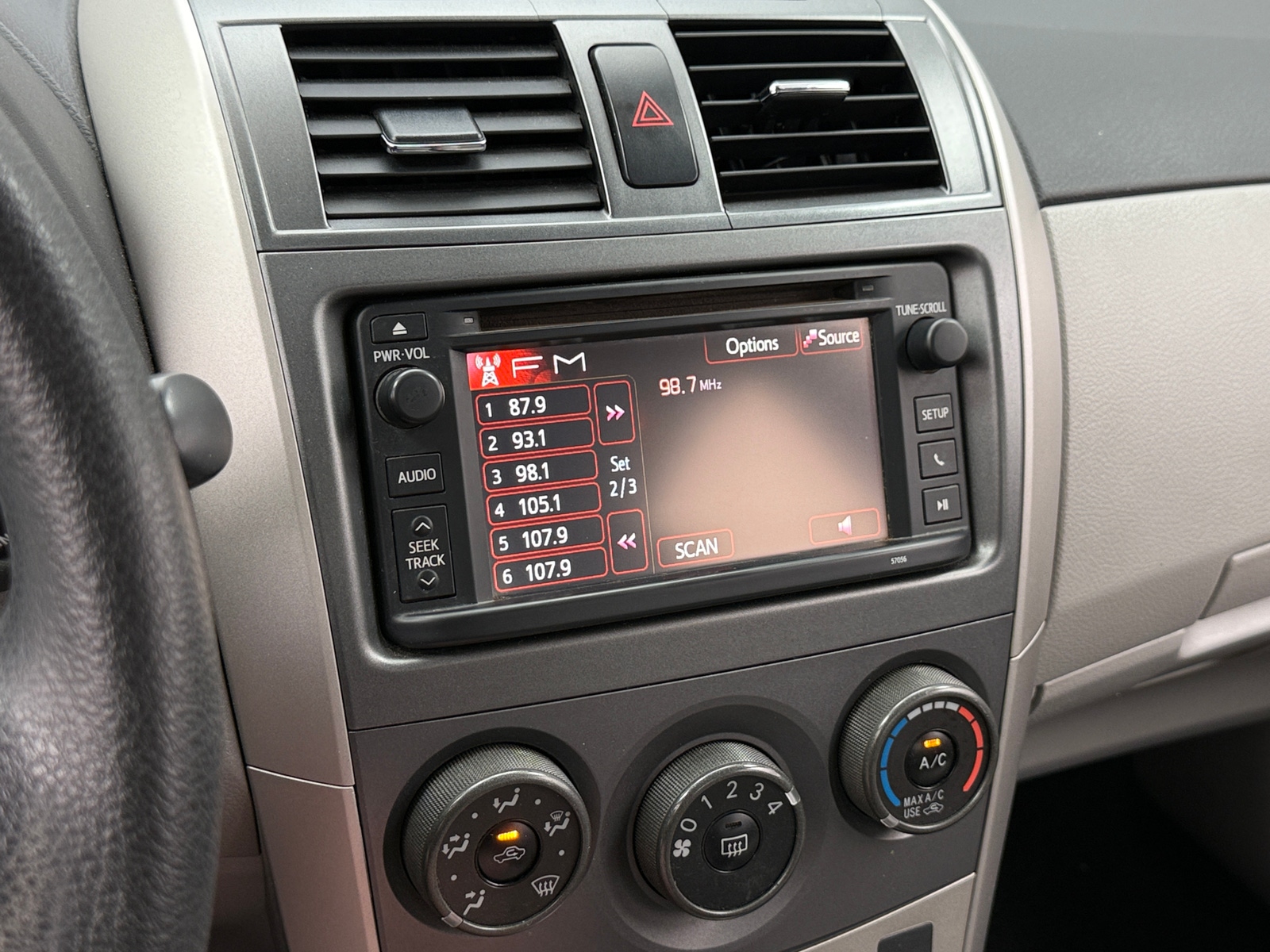 Thumbnail: 2013 Toyota Corolla - 4