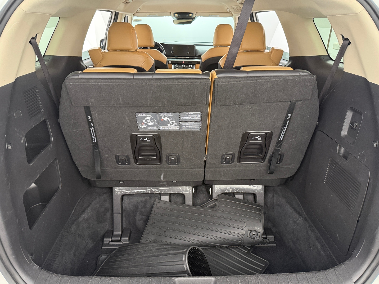 Thumbnail: 2023 Kia Carnival - 6