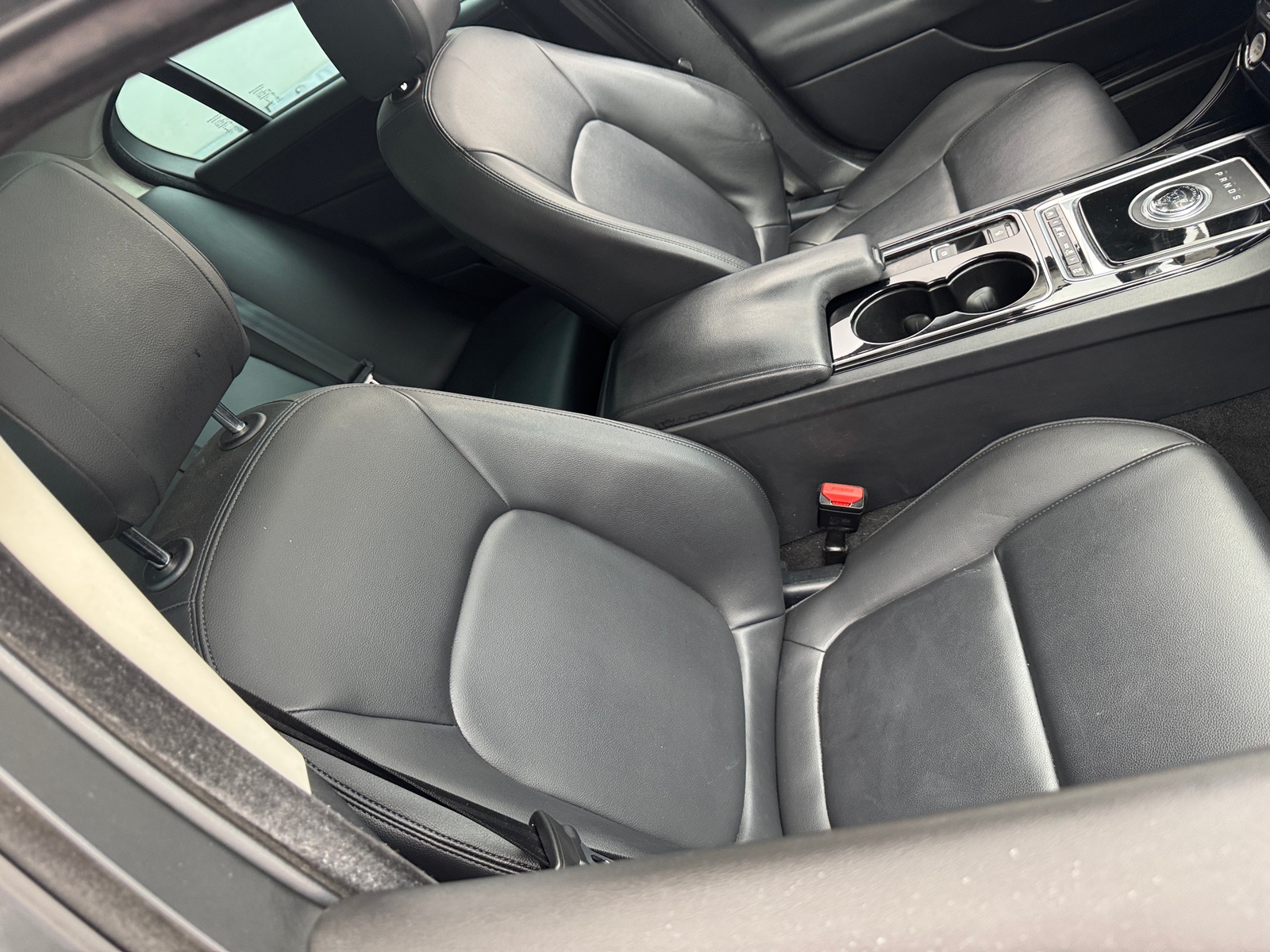 Thumbnail: 2017 Jaguar XE - 2