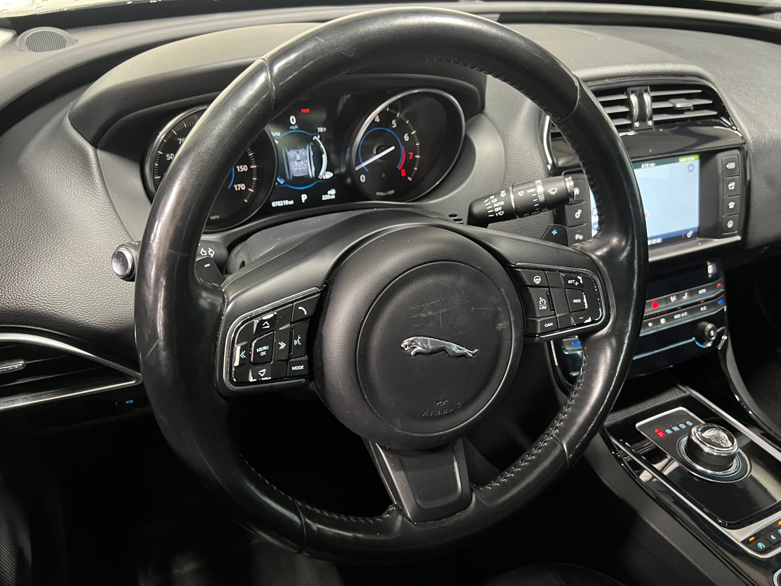 Thumbnail: 2017 Jaguar XE - 5