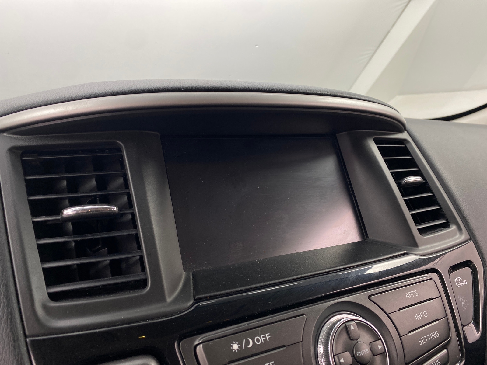 Thumbnail: 2018 Nissan Pathfinder - 4