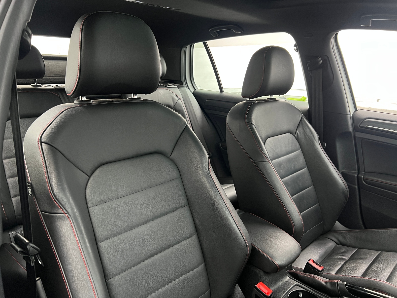 Thumbnail: 2018 Volkswagen Golf - 2