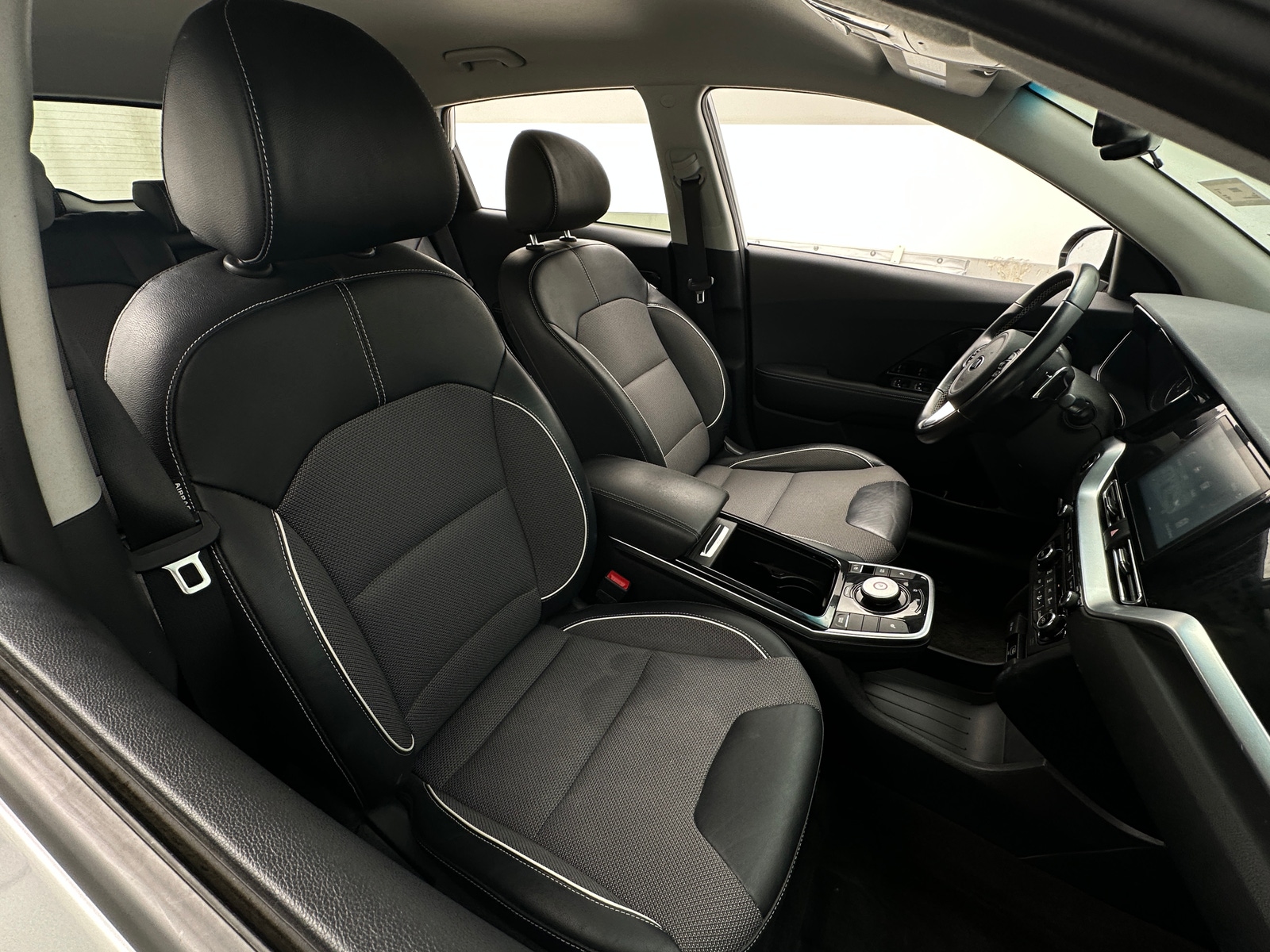 Thumbnail: 2021 Kia Niro - 2
