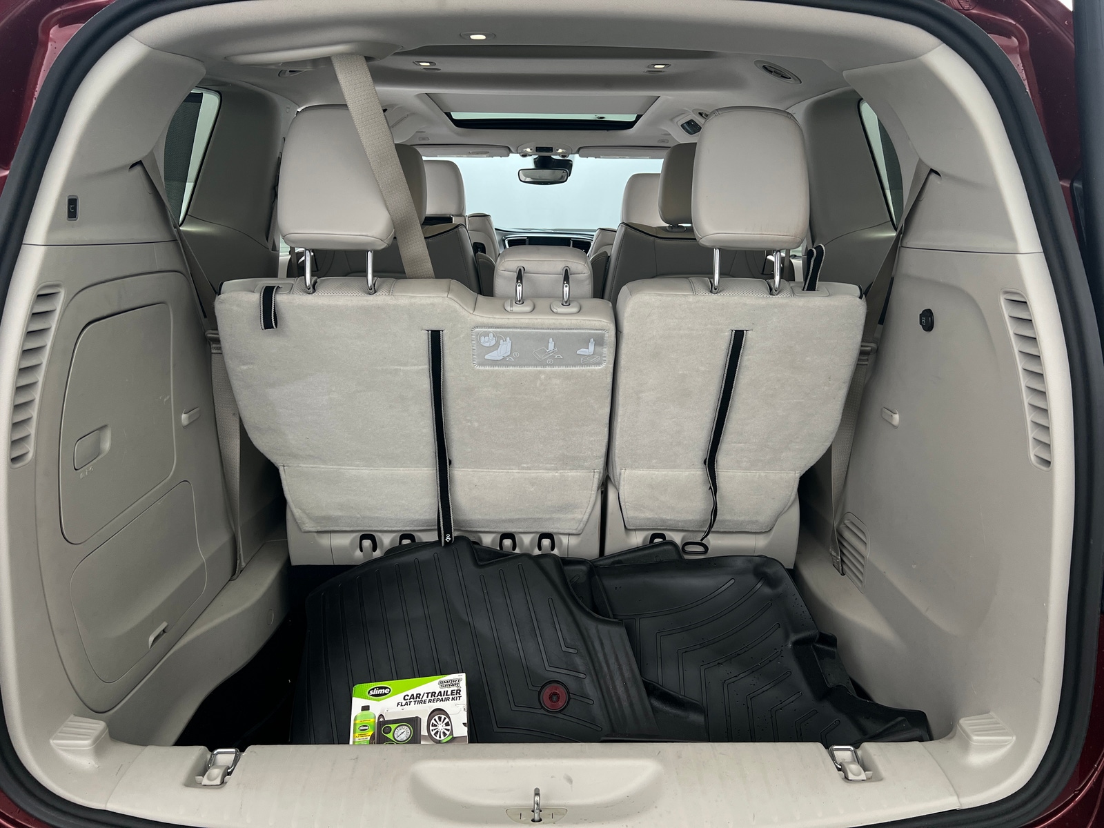 Thumbnail: 2018 Chrysler Pacifica - 6