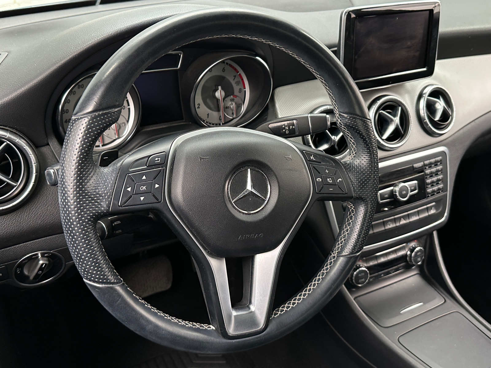 Thumbnail: 2014 Mercedes-Benz CLA - 3