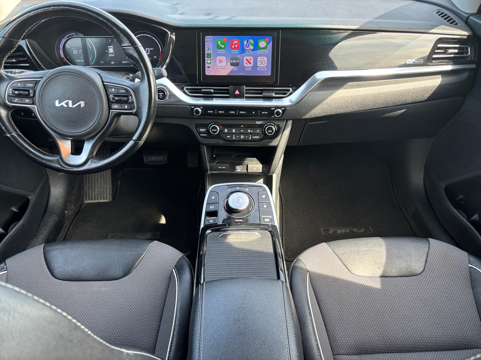 Thumbnail: 2022 Kia Niro - 3