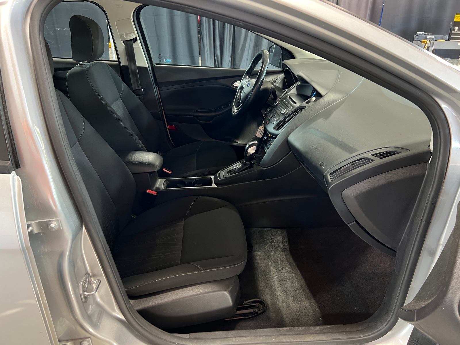 Thumbnail: 2016 Ford Focus - 2