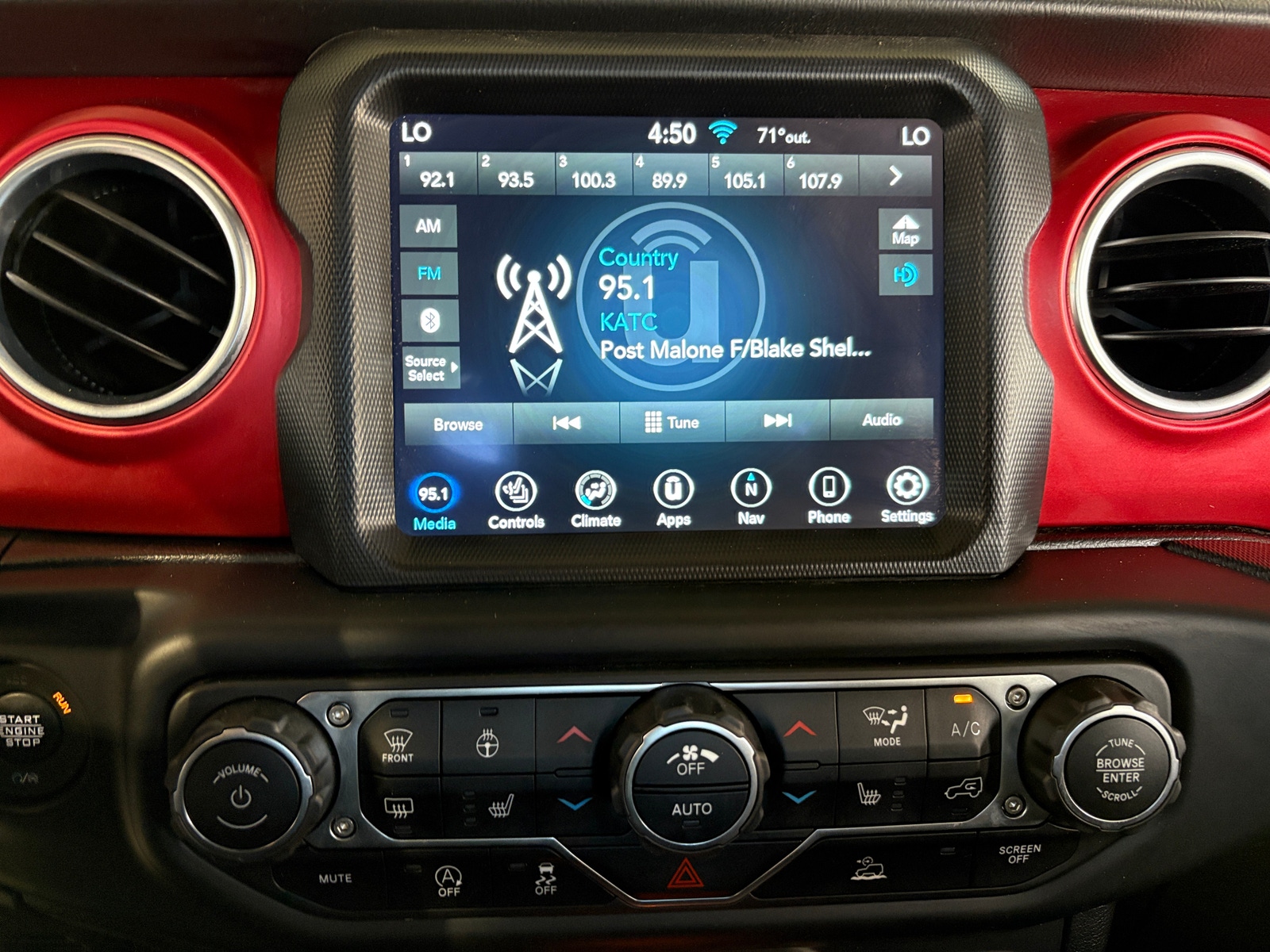 Thumbnail: 2021 Jeep Gladiator - 4
