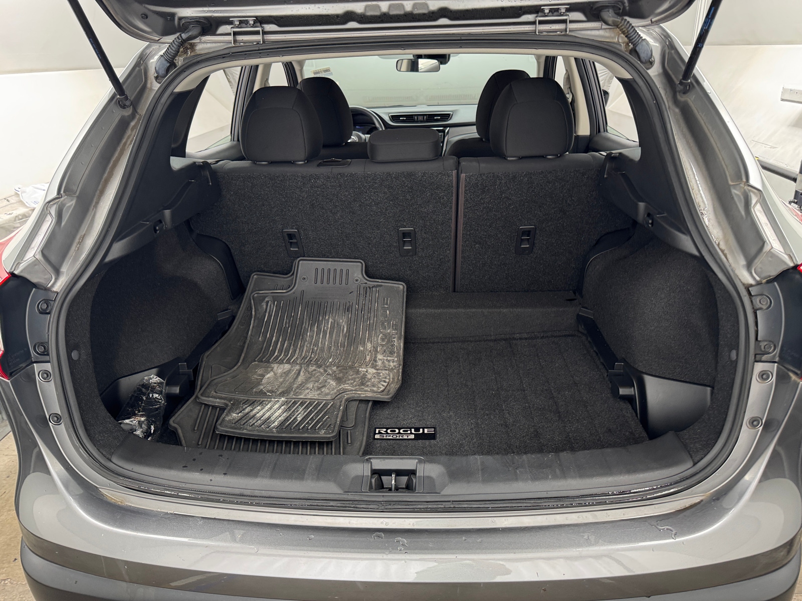 Thumbnail: 2021 Nissan Rogue Sport - 7