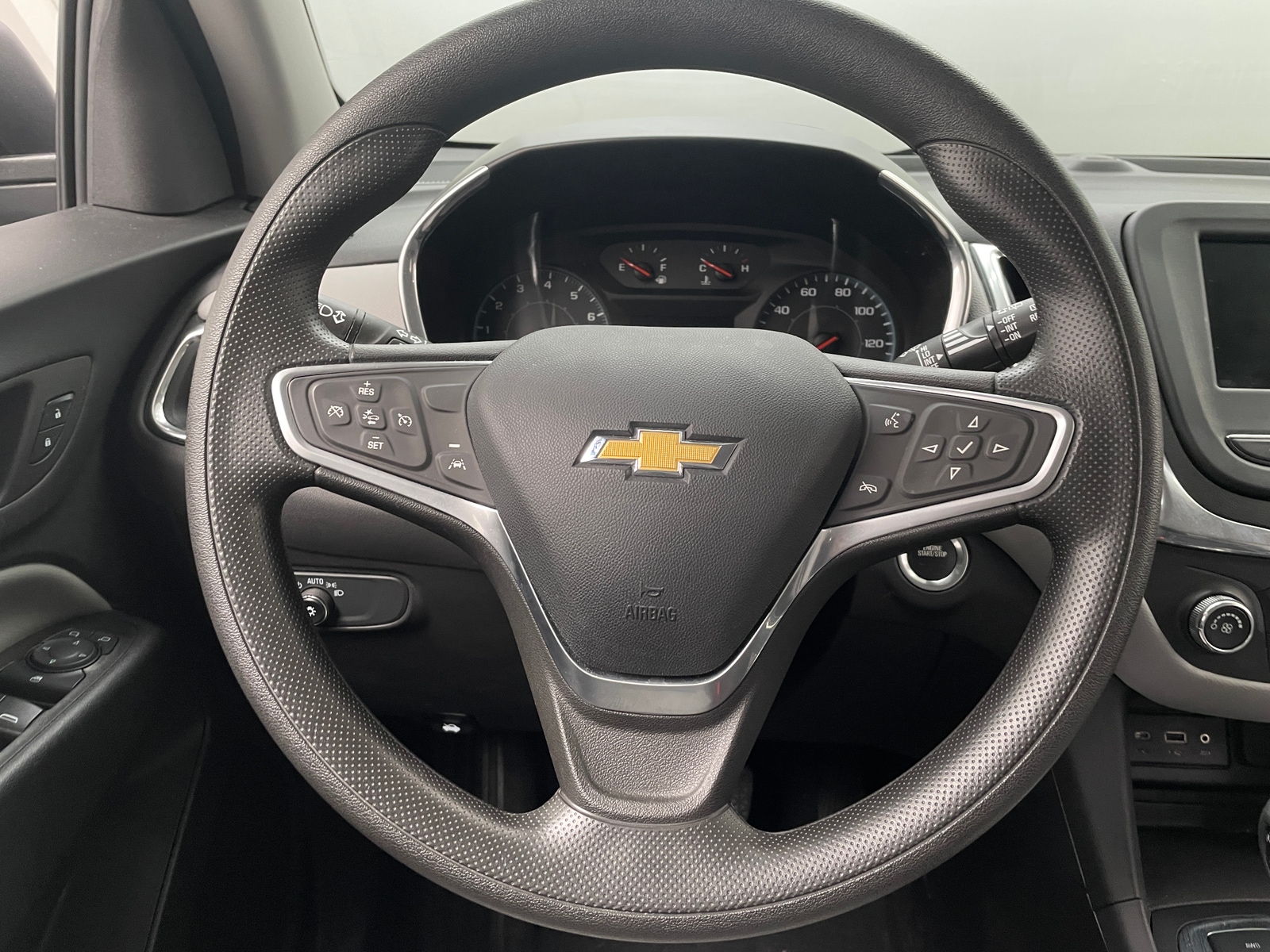 Thumbnail: 2023 Chevrolet Equinox - 5
