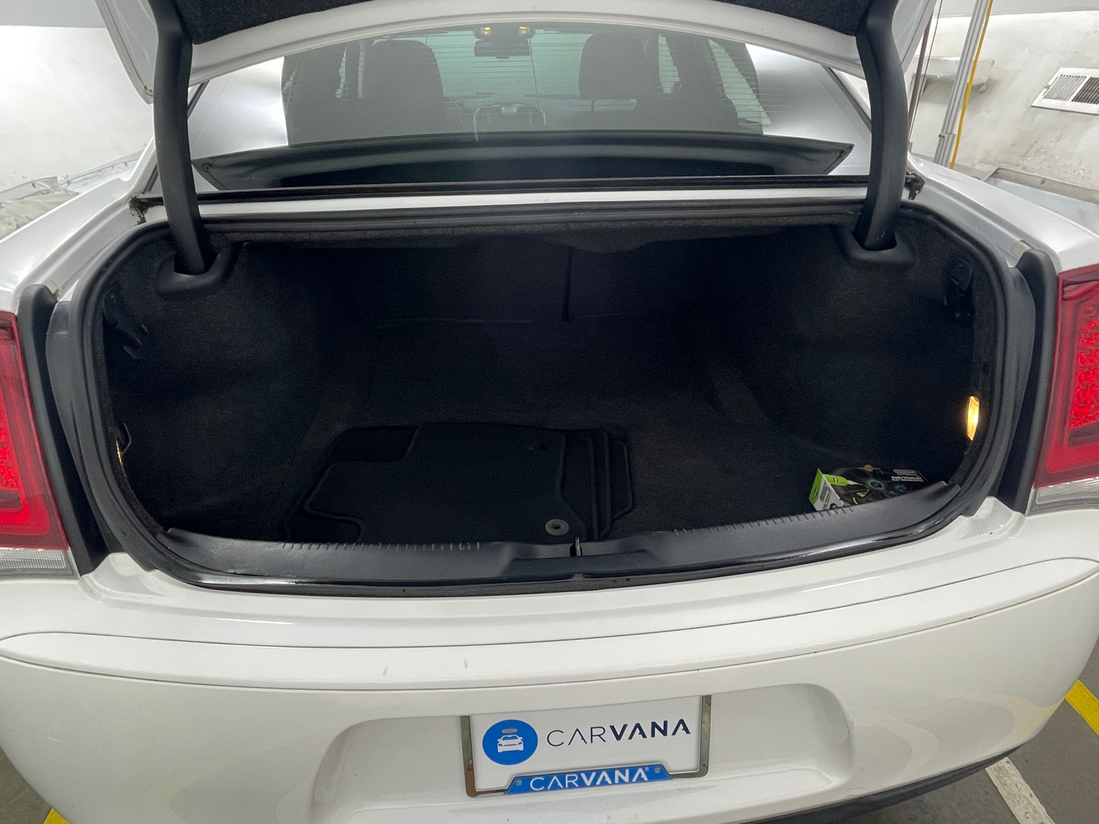 Thumbnail: 2019 Chrysler 300 - 7