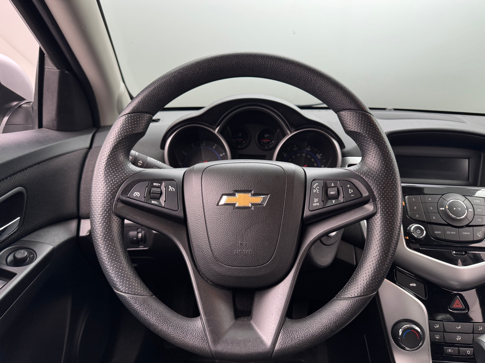 Thumbnail: 2015 Chevrolet Cruze - 5