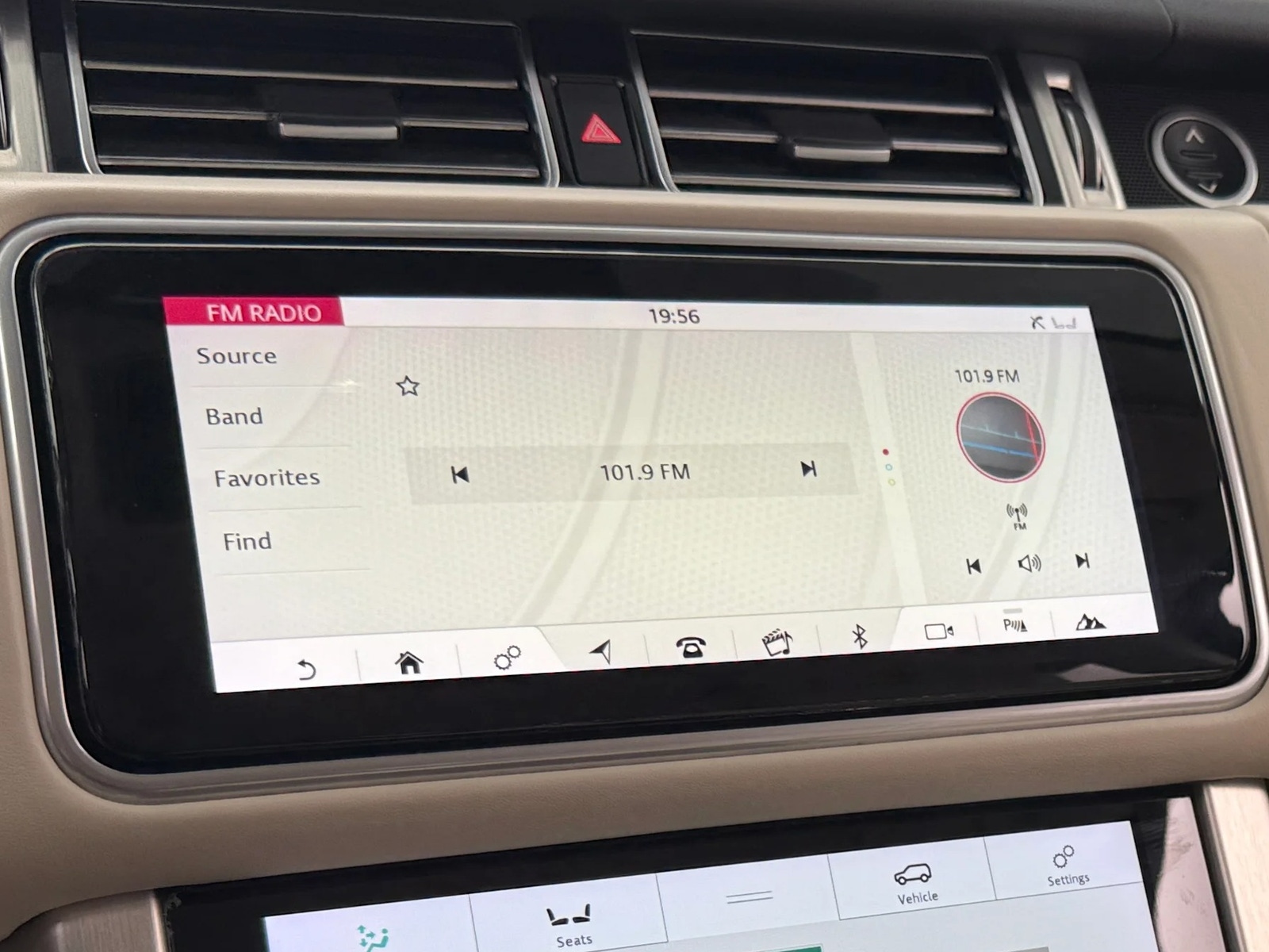 Thumbnail: 2020 Land Rover Range Rover - 3
