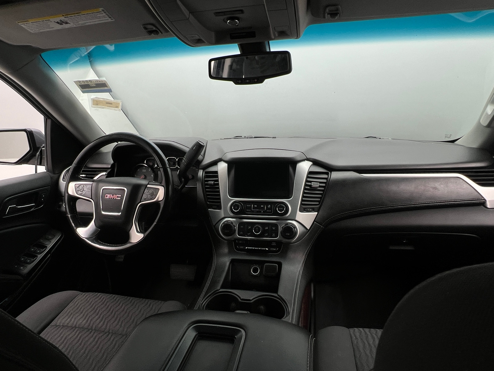 Thumbnail: 2019 GMC Yukon - 3