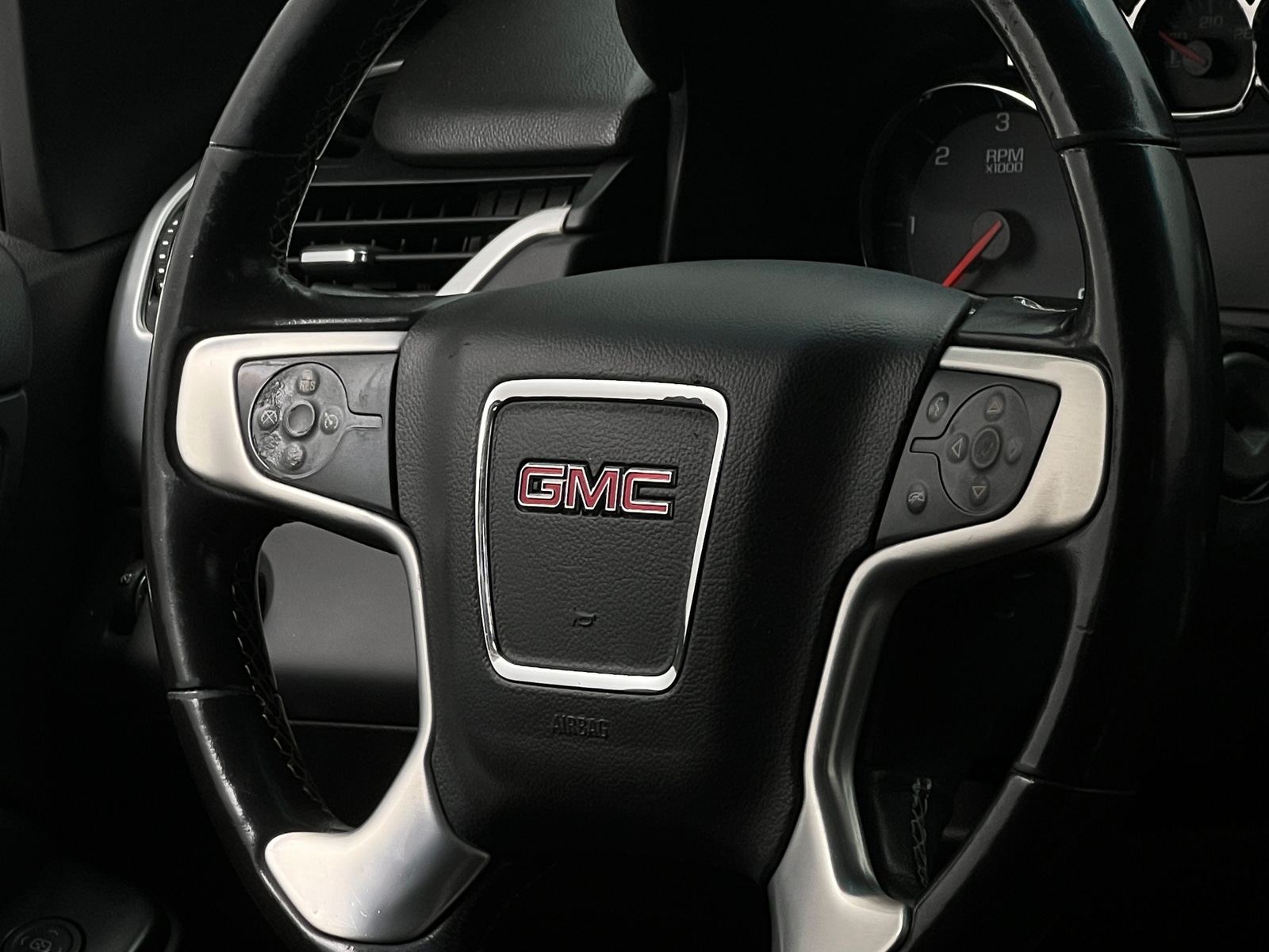 Thumbnail: 2019 GMC Yukon - 5