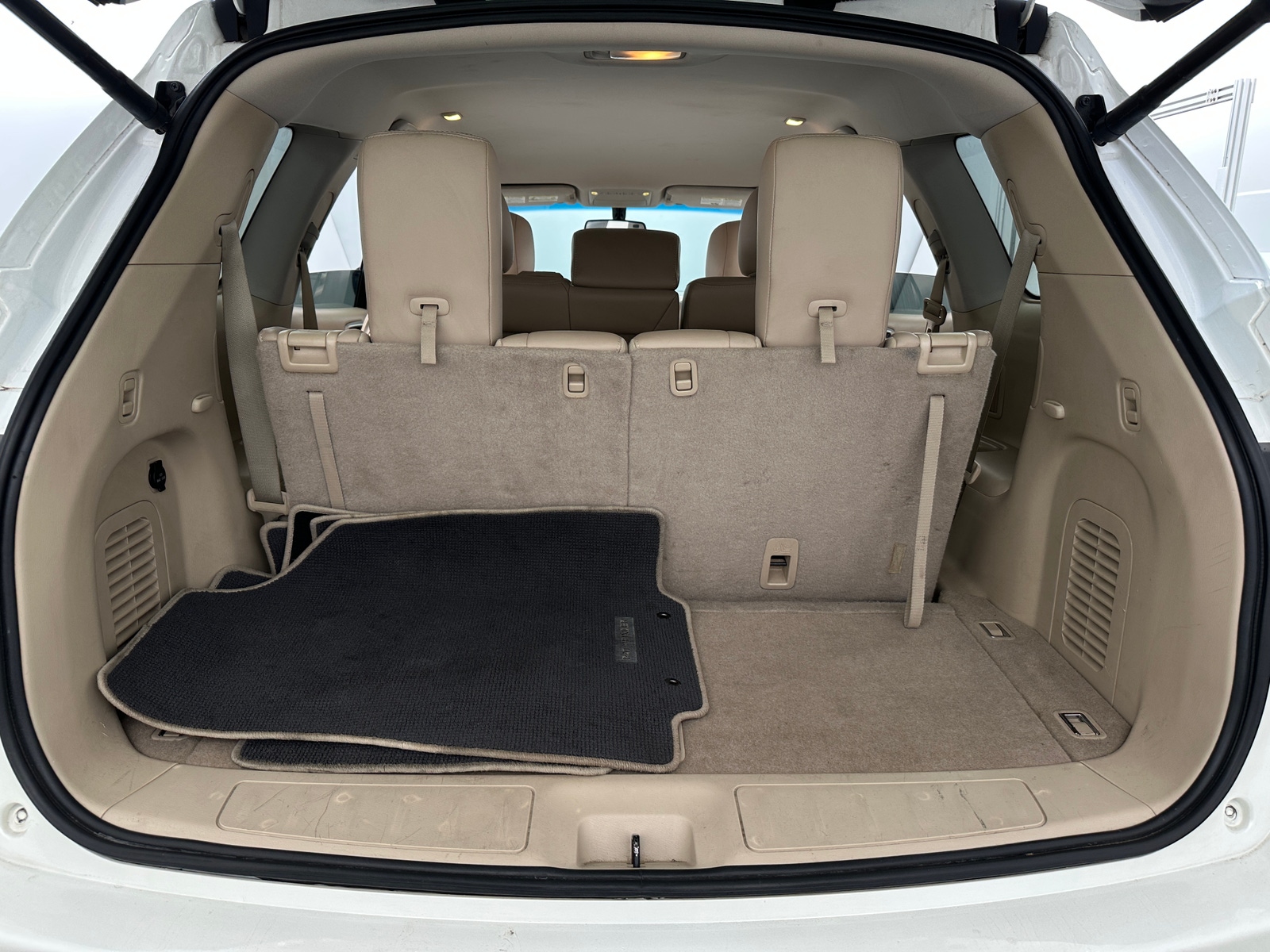 Thumbnail: 2015 Nissan Pathfinder - 6