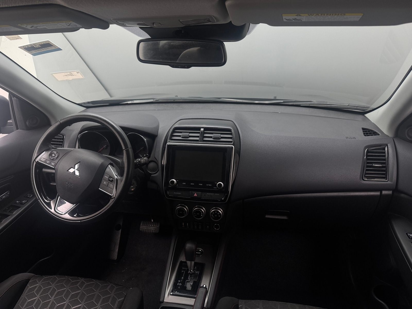 Thumbnail: 2023 Mitsubishi Outlander Sport - 3