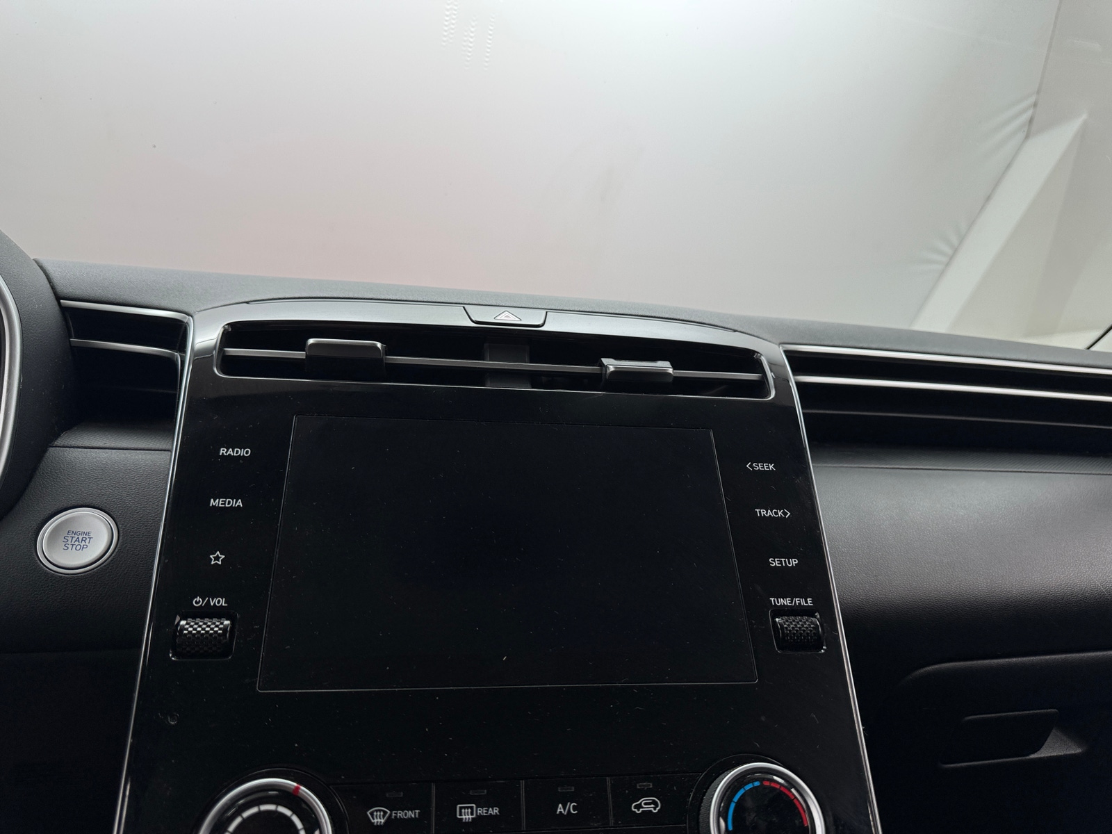 Thumbnail: 2022 Hyundai Tucson - 4