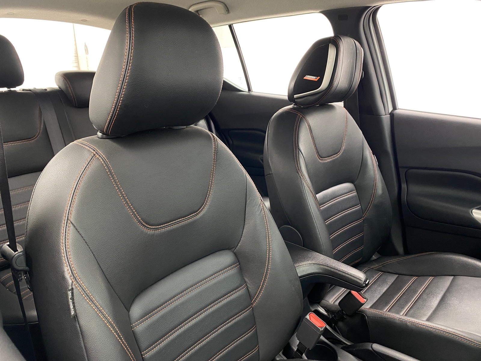 Thumbnail: 2020 Nissan Kicks - 2