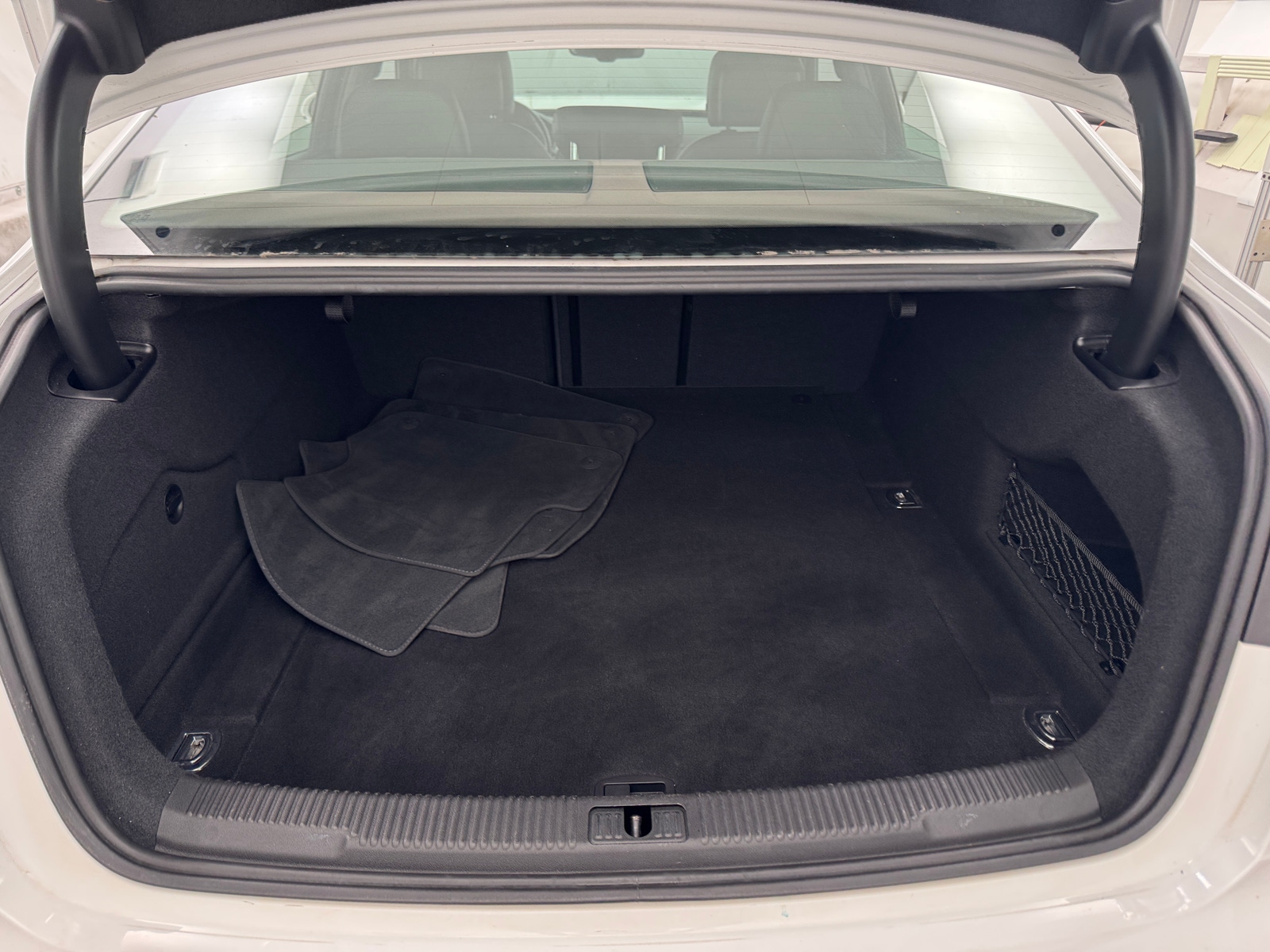 Thumbnail: 2016 Audi A6 - 6