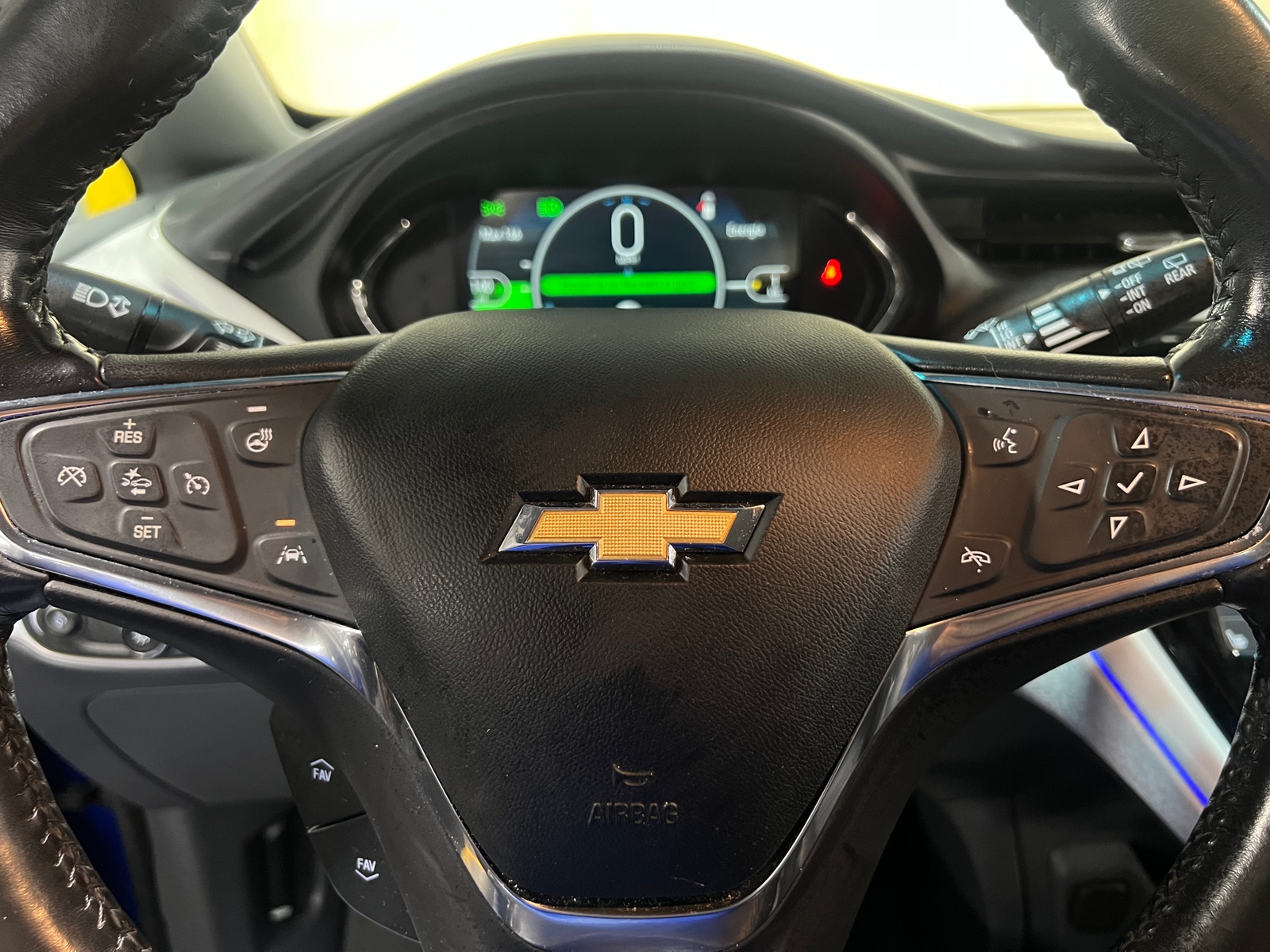 Thumbnail: 2021 Chevrolet Bolt EV - 4