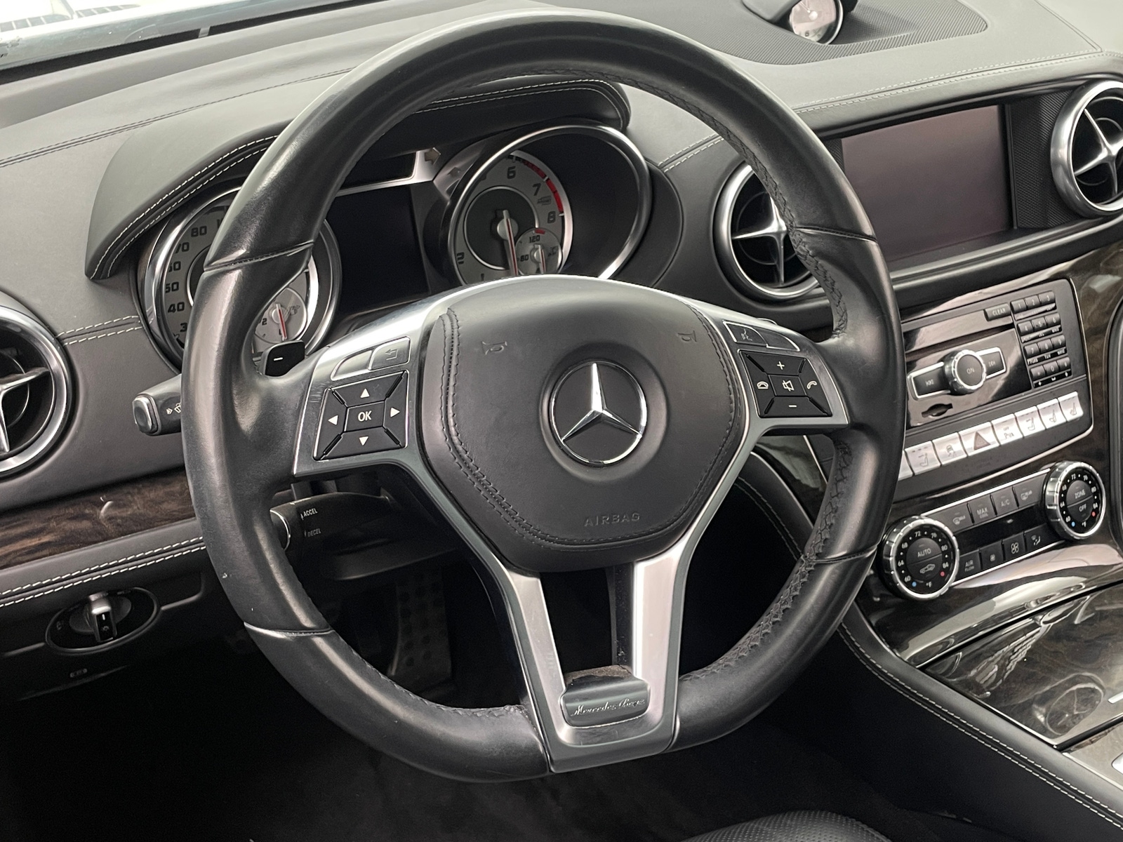 Thumbnail: 2015 Mercedes-Benz SL-Class - 4