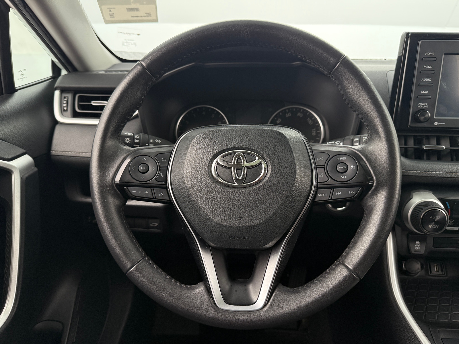 Thumbnail: 2020 Toyota RAV4 - 4
