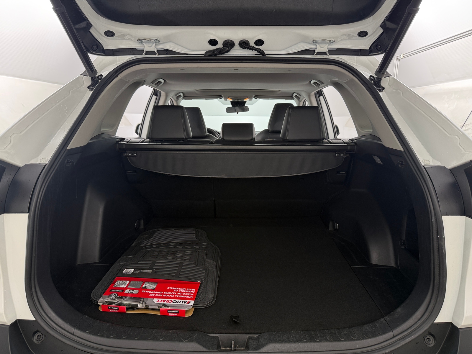 Thumbnail: 2020 Toyota RAV4 - 6