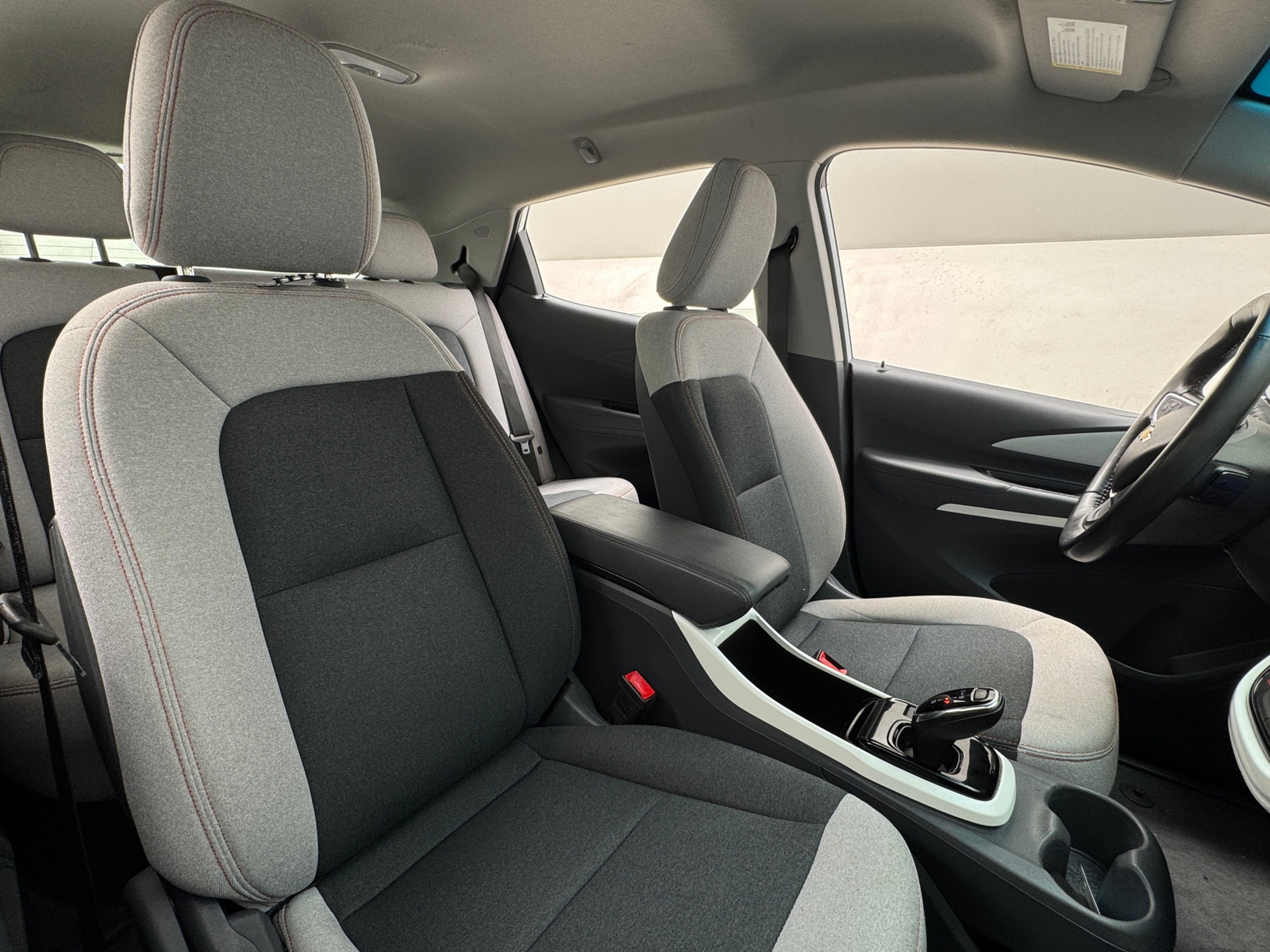 Thumbnail: 2019 Chevrolet Bolt EV - 2