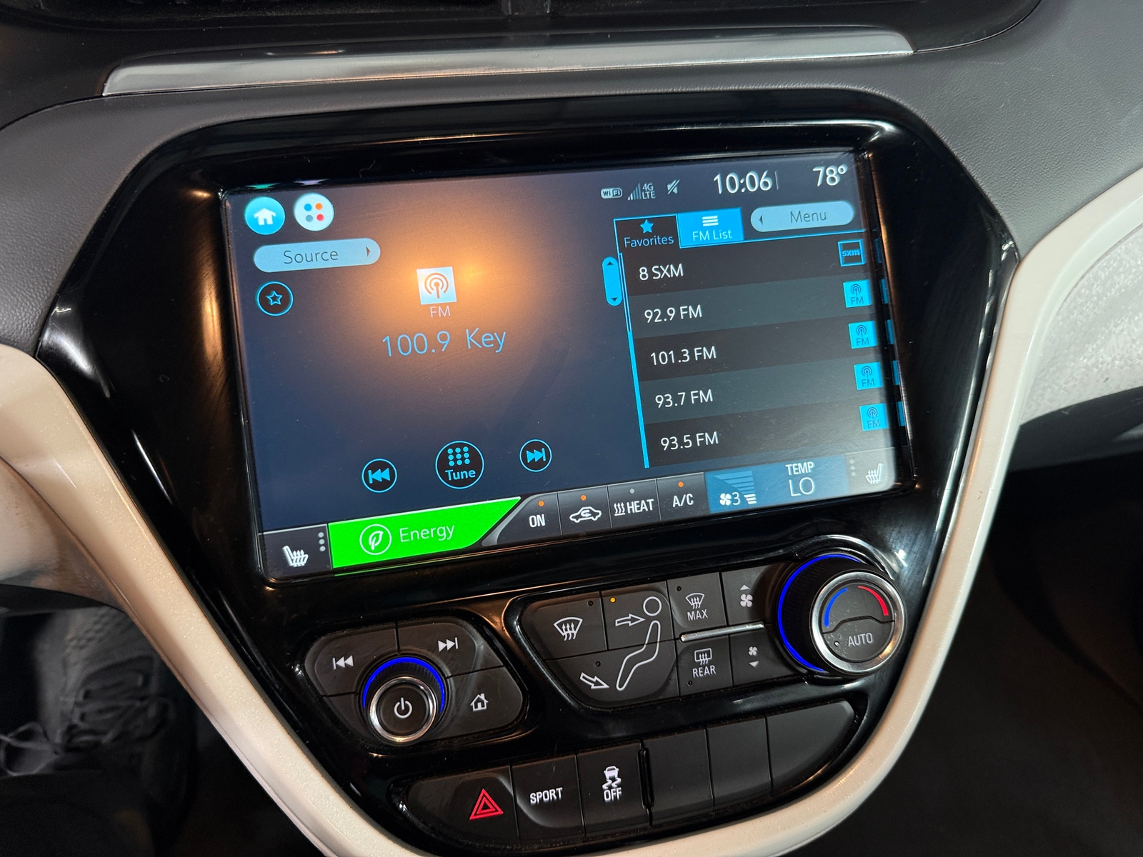 Thumbnail: 2019 Chevrolet Bolt EV - 4