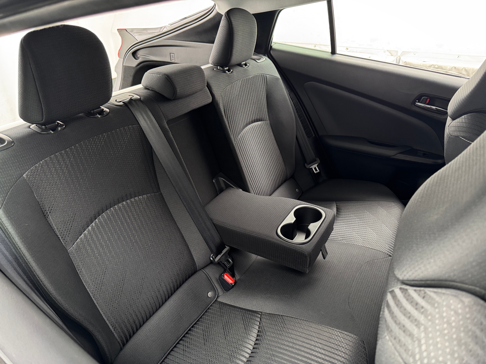 Thumbnail: 2020 Toyota Prius Prime - 6
