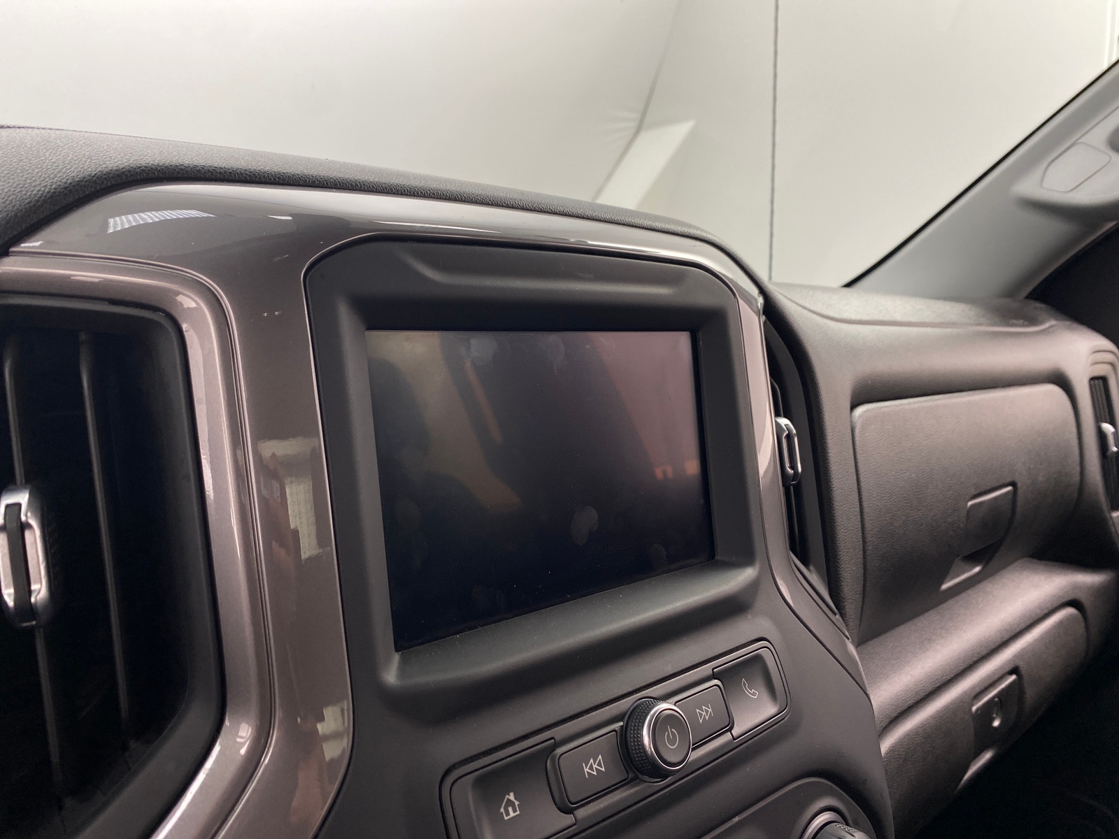 Thumbnail: 2021 Chevrolet Silverado 1500 - 4