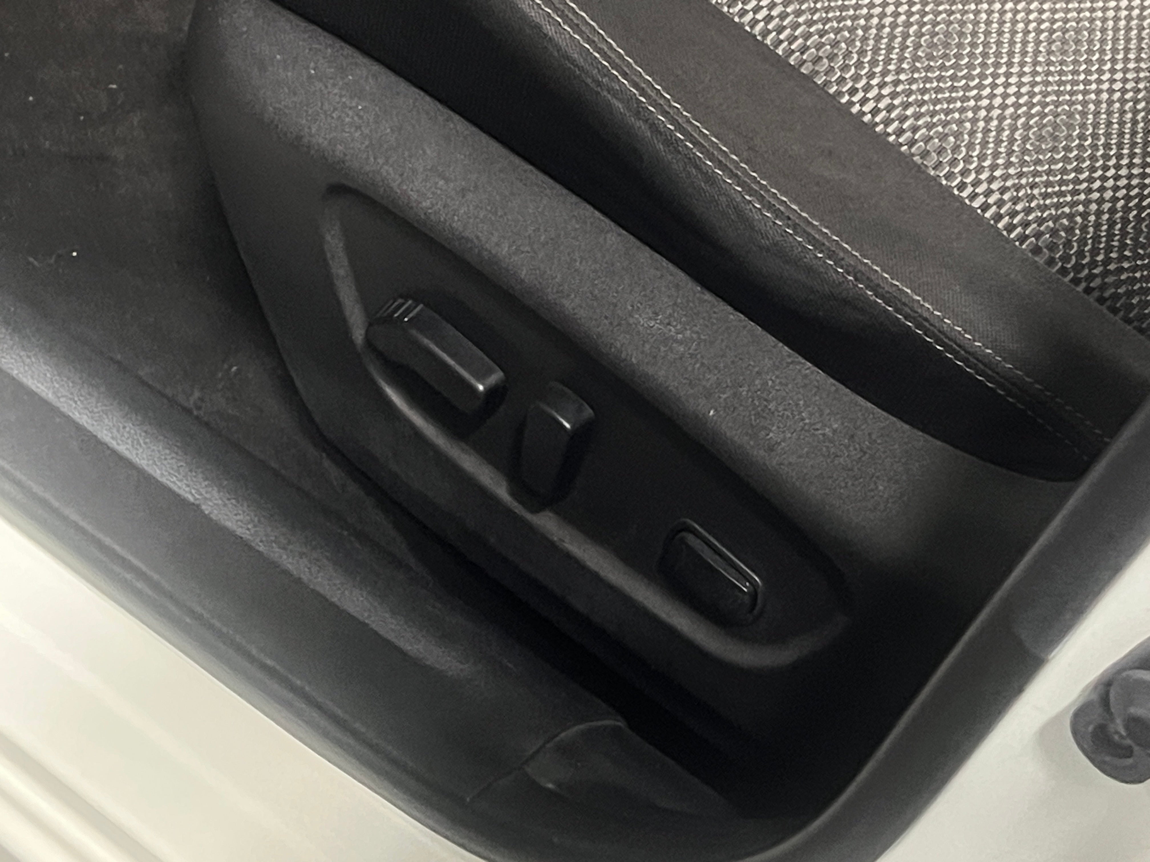 Used 2017 Nissan Rogue Sport SV with VIN JN1BJ1CR4HW129120 for sale in Oak Creek, WI