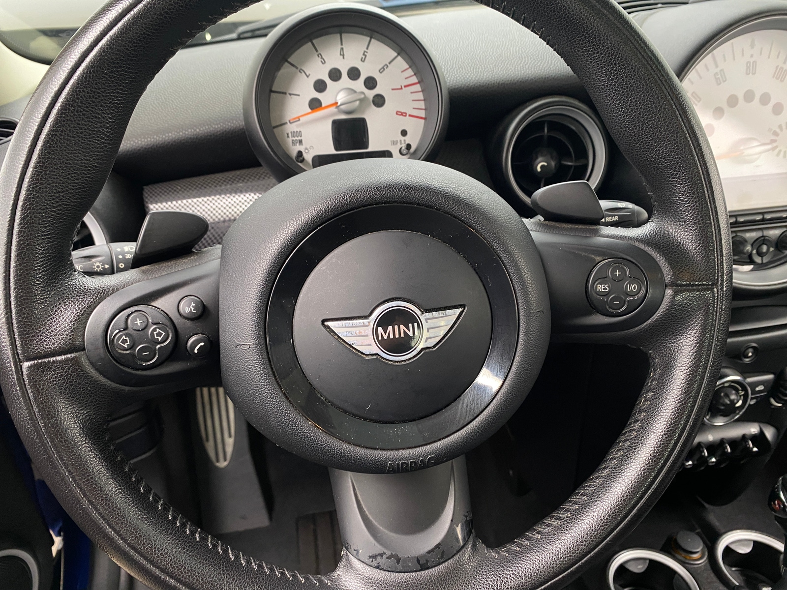 Thumbnail: 2012 MINI Cooper Hardtop - 4
