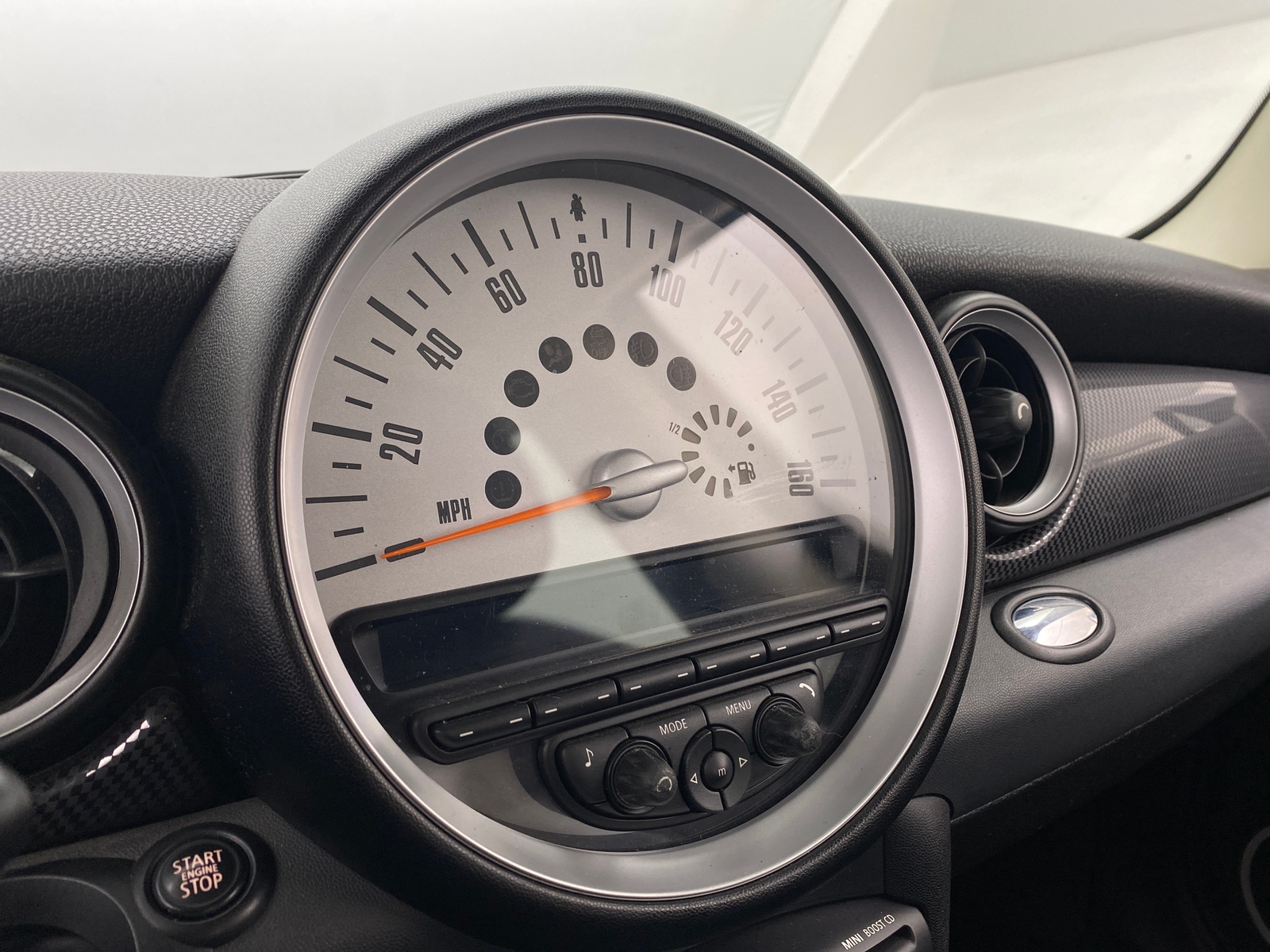 Thumbnail: 2012 MINI Cooper Hardtop - 3